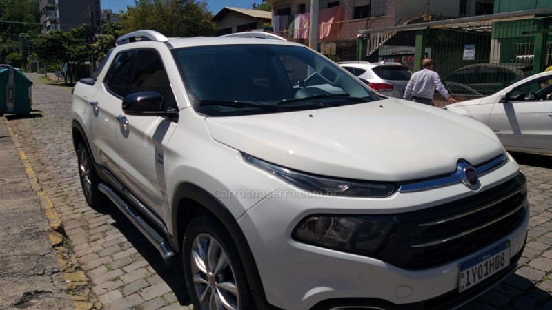 TORO 2.0 16V TURBO DIESEL VOLCANO 4WD AUTOMÁTICO - 2019 - CAXIAS DO SUL