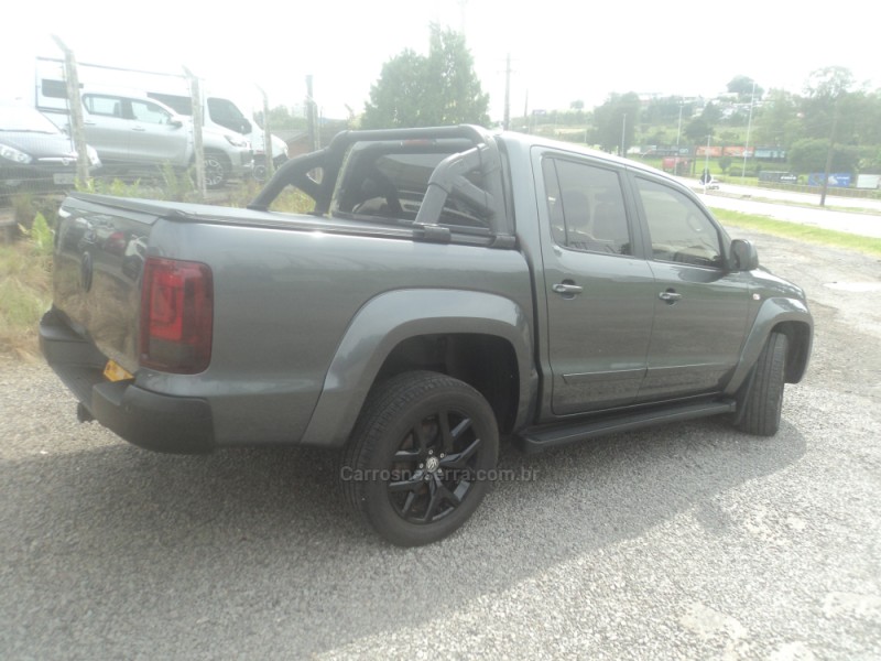 AMAROK 2.0 HIGHLINE 4X4 CD 16V TURBO INTERCOOLER DIESEL 4P AUTOMÁTICO - 2018 - FARROUPILHA