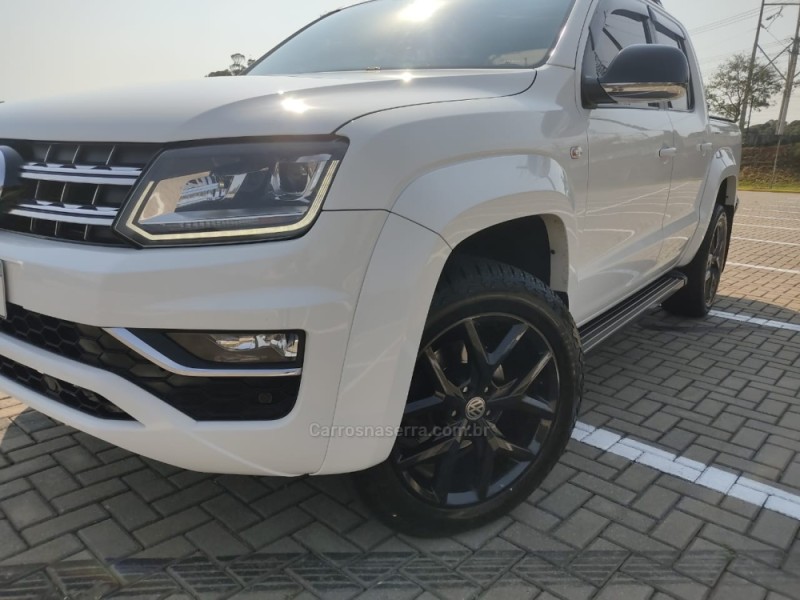 AMAROK 3.0 V6 TDI HIGHLINE CD DIESEL 4MOTION AUTOMÁTICO - 2018 - CAXIAS DO SUL