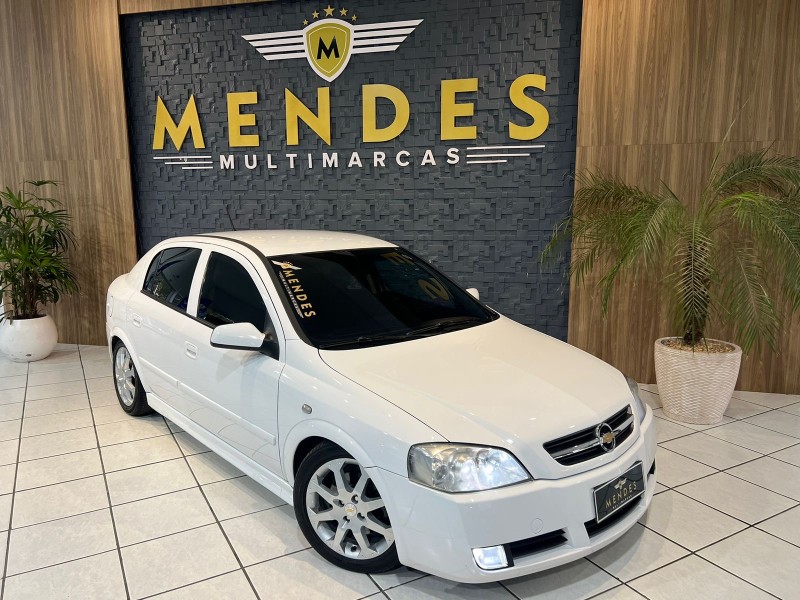 Chevrolet Astra 2.0 Mpfi Flex 4p em Novo Hamburgo