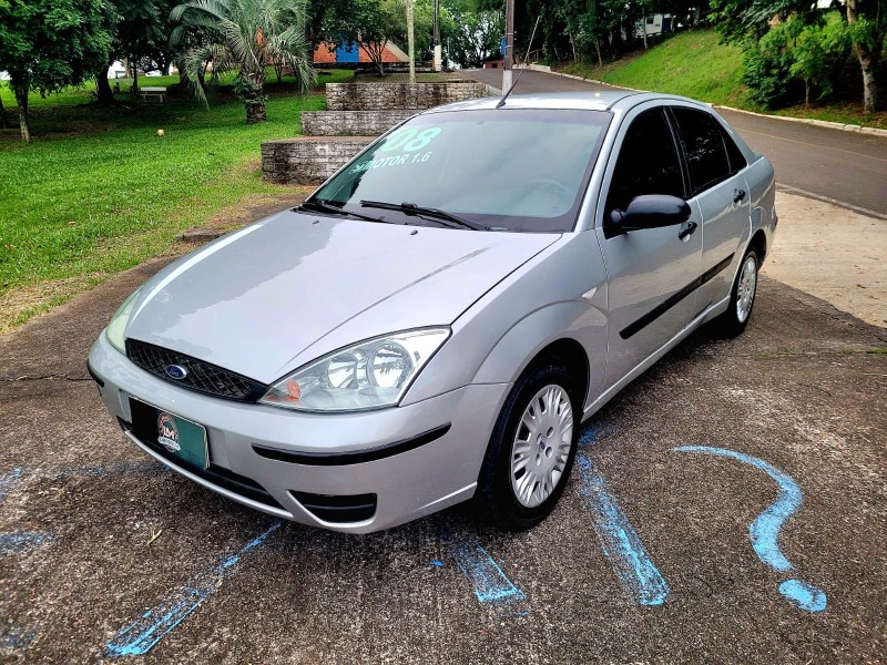 FOCUS 1.6 GL SEDAN 8V FLEX 4P MANUAL - 2008 - VENâNCIO AIRES