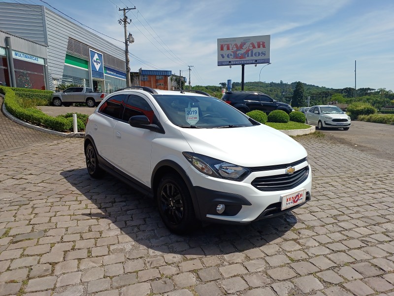 CHEVROLET Onix - 2019/2019 1.4 MPFI ACTIV 8V FLEX 4P AUTOMÁTICO