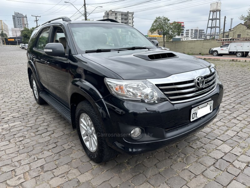 HILUX SW4 3.0 SRV 4X4 16V TURBO INTERCOOLER DIESEL 4P AUTOMÁTICO - 2015 - LAJEADO