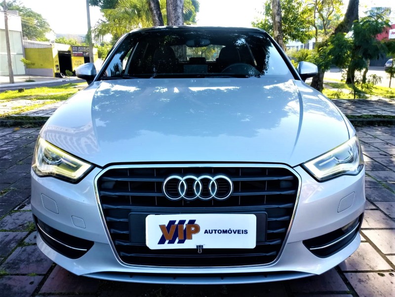 A3 1.8 20V 180CV TURBO GASOLINA 4P AUTOMÁTICO - 2014 - NOVO HAMBURGO