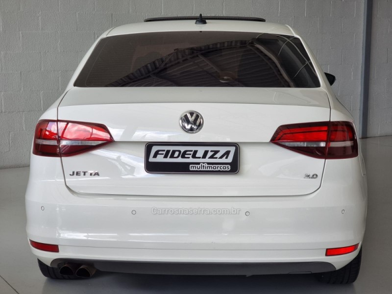 JETTA 2.0 COMFORTLINE FLEX 4P TIPTRONIC - 2015 - FARROUPILHA