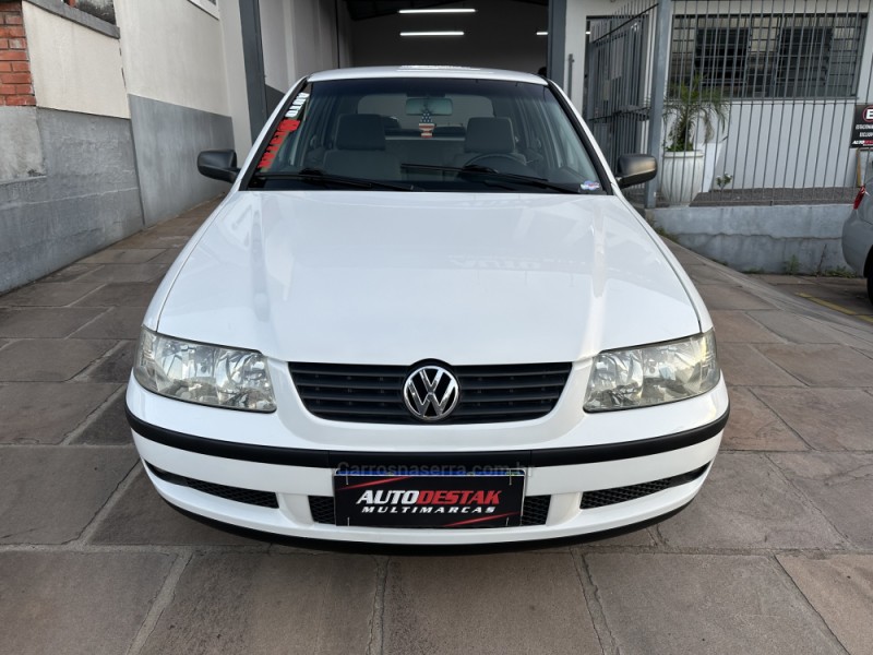 GOL 1.8 MI 8V GASOLINA 4P MANUAL G.III - 2001 - CAXIAS DO SUL