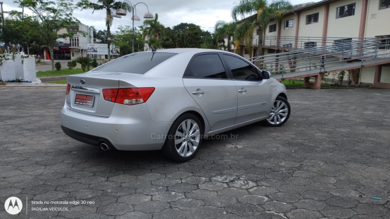 CERATO 1.6 EX3 SEDAN 16V GASOLINA 4P AUTOMÁTICO - 2013 - SOMBRIO