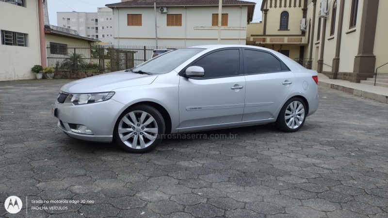 CERATO 1.6 EX3 SEDAN 16V GASOLINA 4P AUTOMÁTICO - 2013 - SOMBRIO