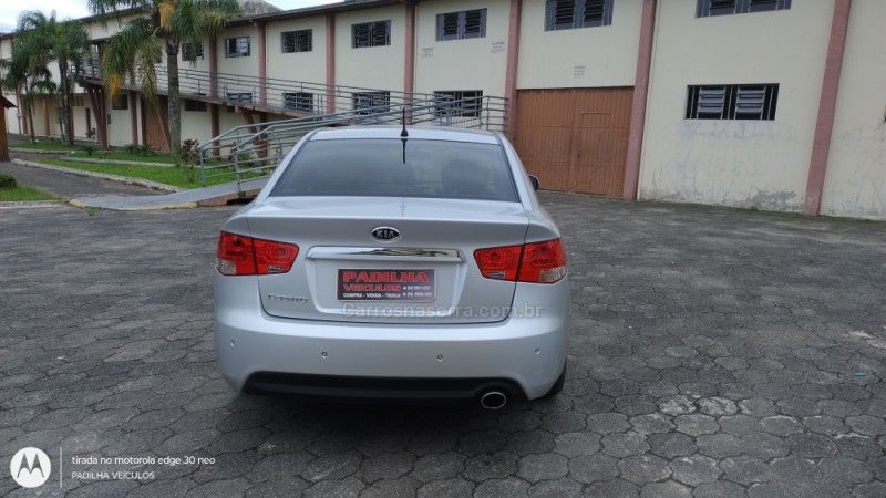 CERATO 1.6 EX3 SEDAN 16V GASOLINA 4P AUTOMÁTICO - 2013 - SOMBRIO