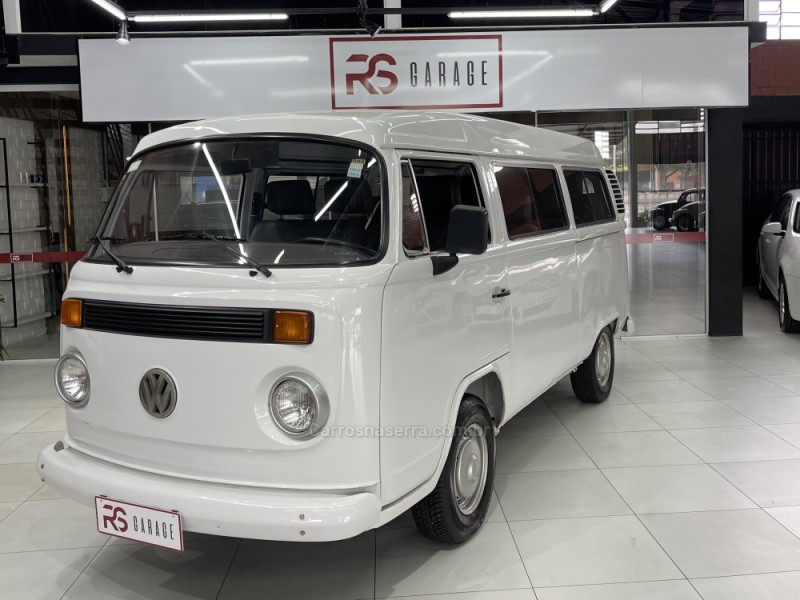 kombi 1.6 mi std lotacao 8v gasolina 3p manual 2001 novo hamburgo