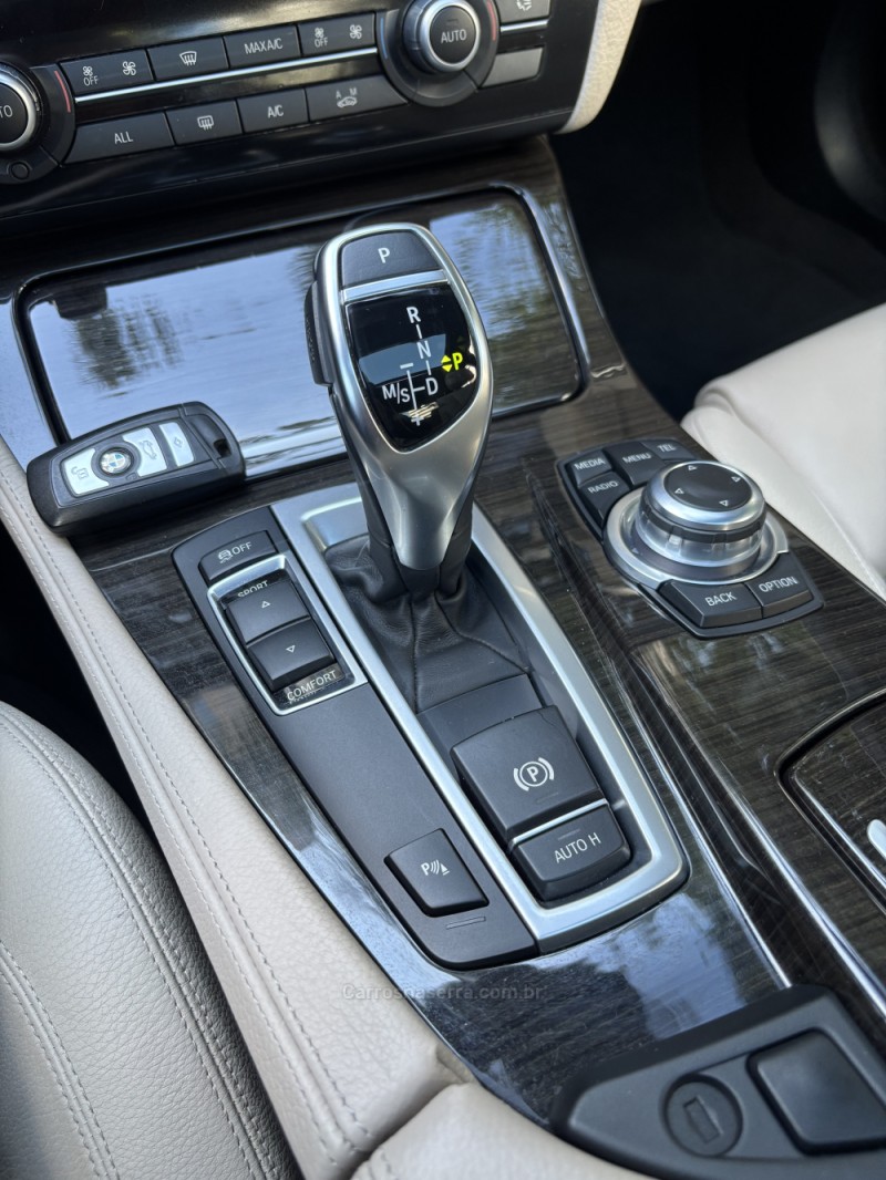 535I 3.0 M SPORT 24V GASOLINA 4P AUTOMÁTICO - 2013 - FARROUPILHA