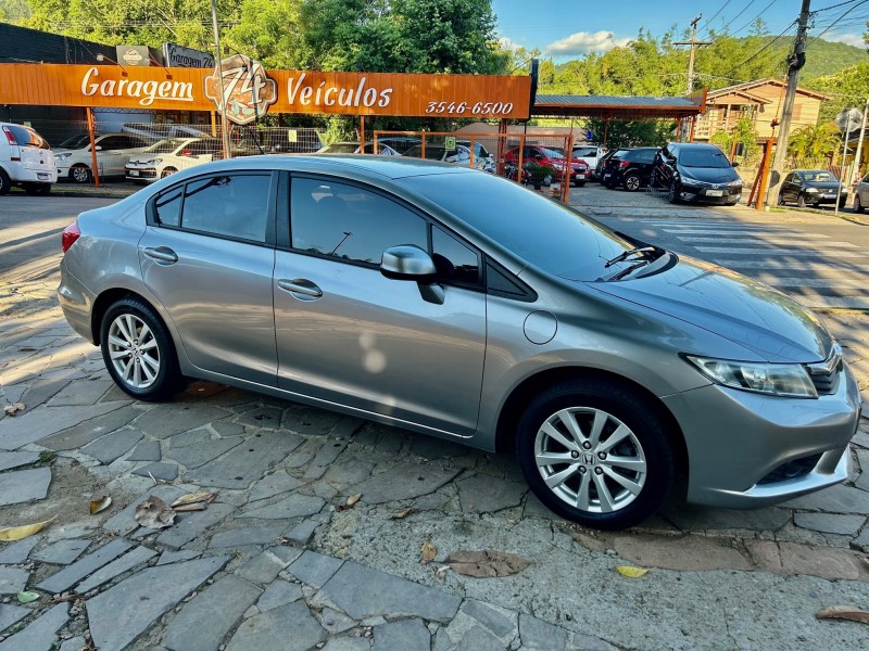 CIVIC 1.8 LXS 16V GASOLINA 4P AUTOMÁTICO - 2013 - TRêS COROAS