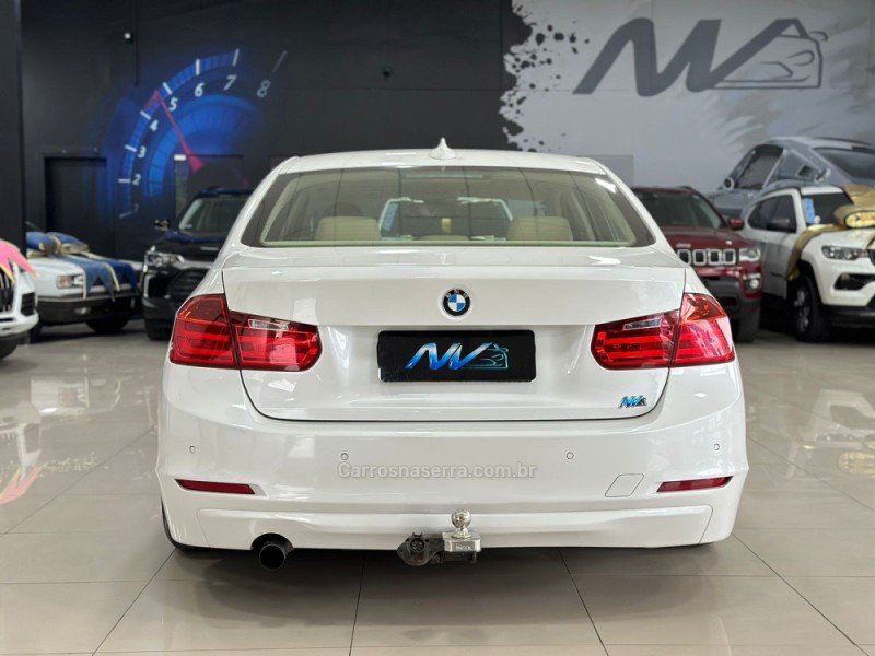 320I 2.0 16V TURBO ACTIVE FLEX 4P AUTOMÁTICO - 2015 - ESTâNCIA VELHA