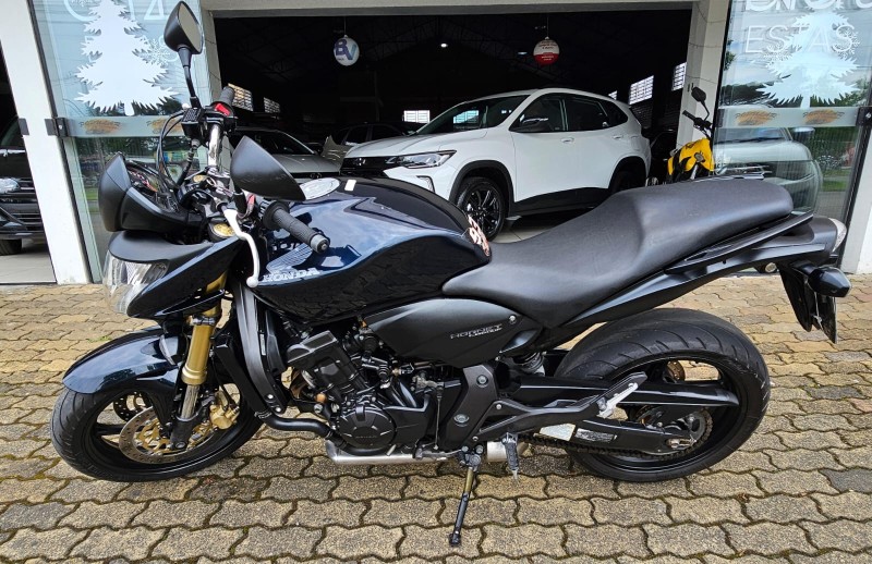 CB 600F HORNET - 2011 - CANELA