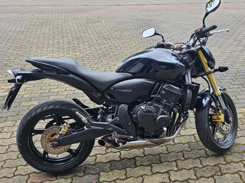 CB 600F HORNET - 2011 - CANELA