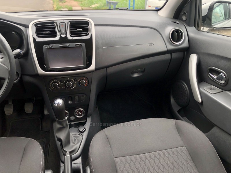 SANDERO 1.6 EXPRESSION 8V FLEX 4P MANUAL - 2018 - NOVO HAMBURGO