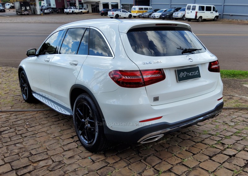 GLC 250 2.0 16V CGI GASOLINA SPORT 4MATIC 9G-TRONIC - 2018 - NãO-ME-TOQUE