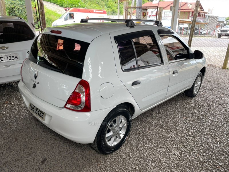 CLIO 1.0 EXPRESSION 16V FLEX 4P MANUAL - 2013 - FARROUPILHA