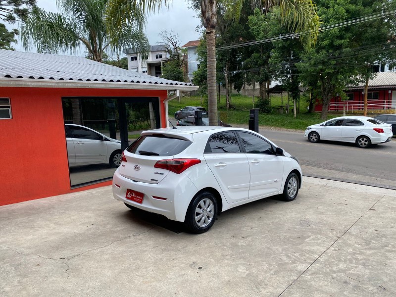 HB20 1.6 COMFORT PLUS 16V FLEX 4P AUTOMÁTICO - 2014 - CAXIAS DO SUL