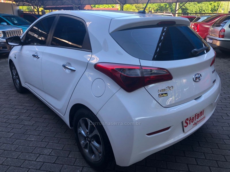 HB20 1.6 COPA DO MUNDO 16V FLEX 4P AUTOMÁTICO - 2015 - FELIZ