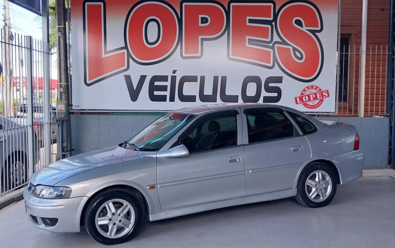 VECTRA 2.0 MPFI EXPRESSION 8V GASOLINA 4P MANUAL - 2002 - PORTãO