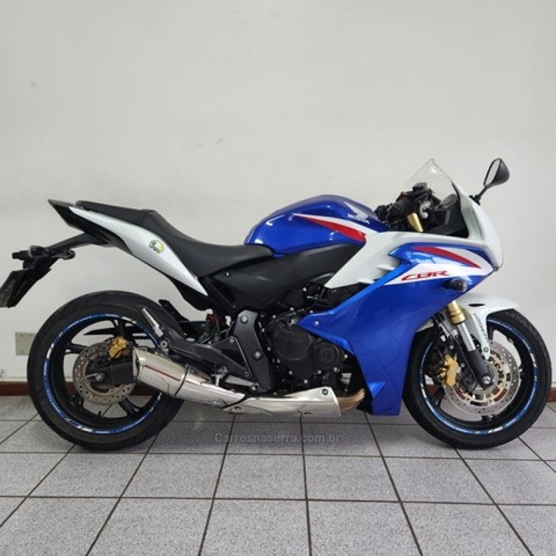 CBR 600F  - 2013 - FARROUPILHA