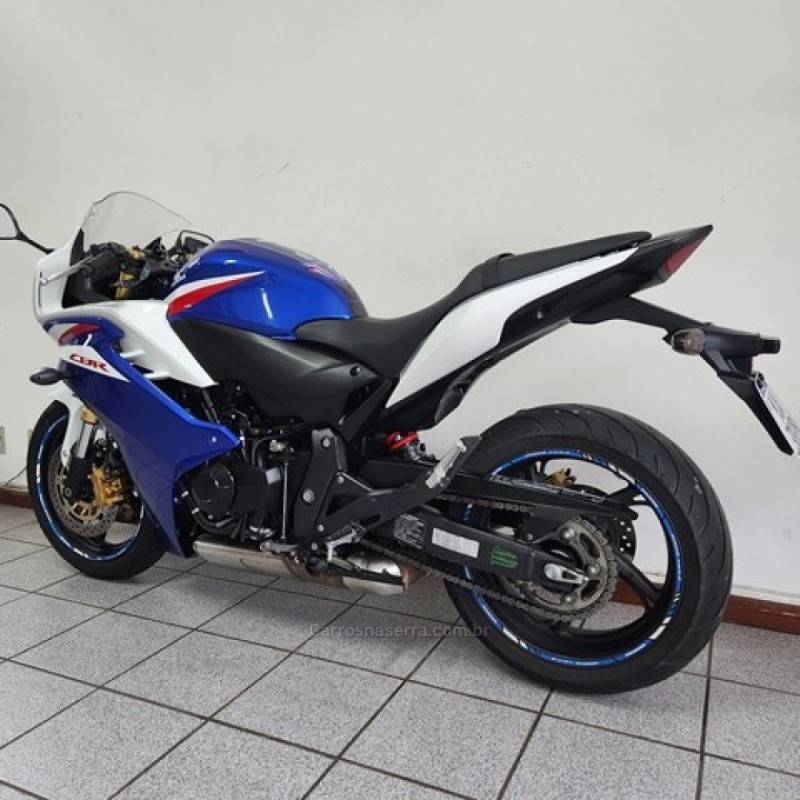 CBR 600F  - 2013 - FARROUPILHA