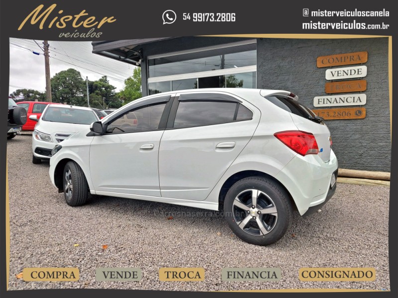 ONIX 1.4 MPFI LTZ 8V FLEX 4P MANUAL - 2017 - CANELA