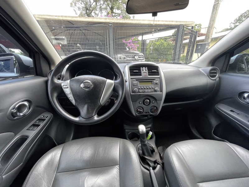 VERSA 1.6 16V FLEX SV 4P MANUAL - 2018 - NOVA PETRóPOLIS