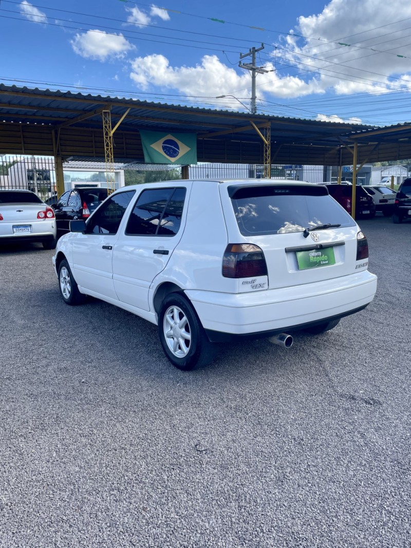 GOLF 2.0 MI 8V FLEX 4P MANUAL - 1998 - SAPIRANGA