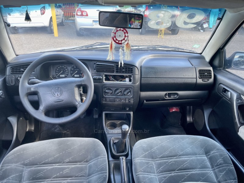 GOLF 2.0 MI 8V FLEX 4P MANUAL - 1998 - SAPIRANGA