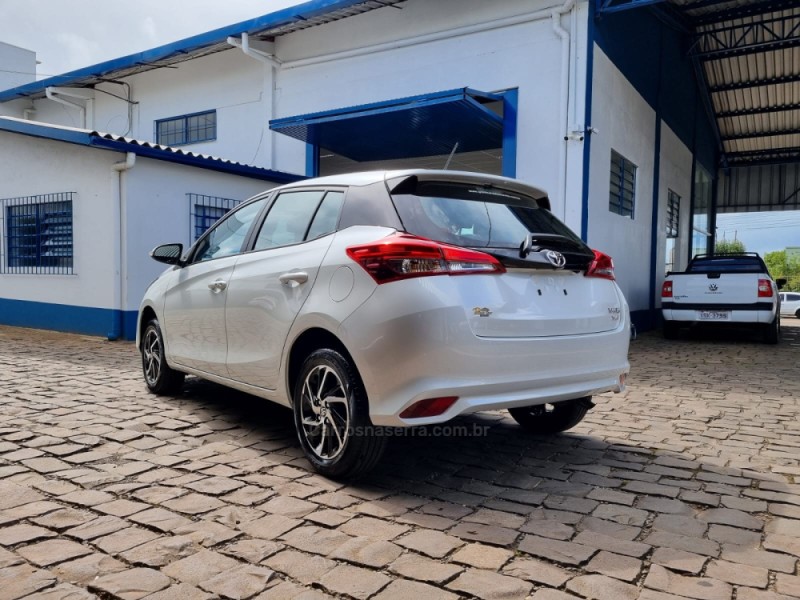 YARIS 1.5 XLS FLEX 4P AUTOMÁTICO - 2024 - VACARIA