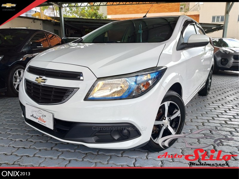 Chevrolet Onix LTZ 1.4 2013  Carro onix, Carros, Carro branco