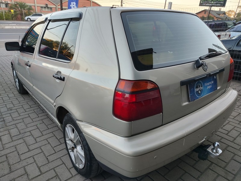 GOLF 1.8 MI GL 8V GASOLINA 4P MANUAL - 1996 - CAXIAS DO SUL