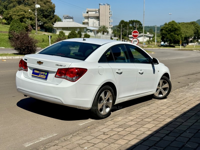 CRUZE 1.8 LT 16V FLEX 4P MANUAL - 2013 - NOVA PRATA