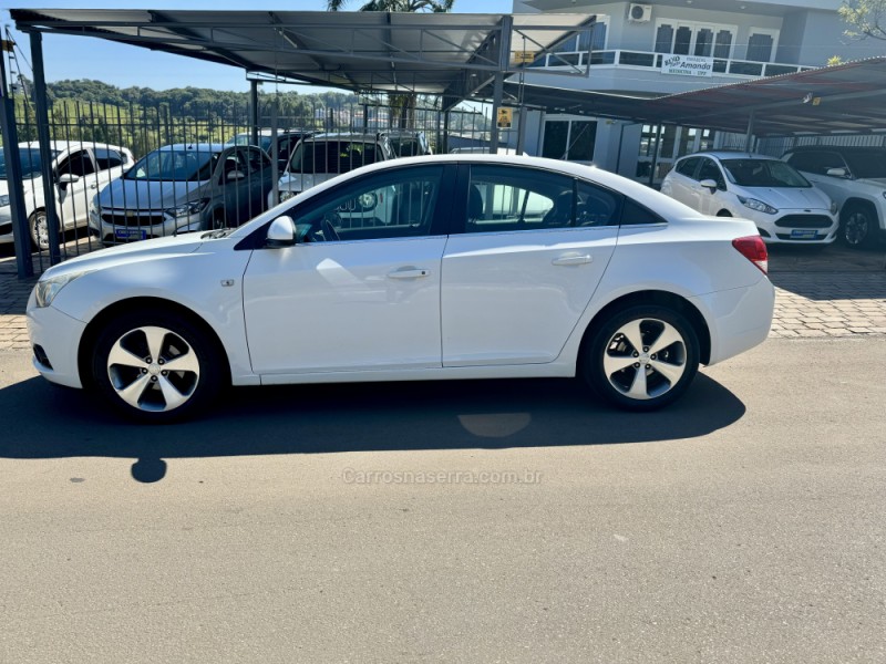 CRUZE 1.8 LT 16V FLEX 4P MANUAL - 2013 - NOVA PRATA