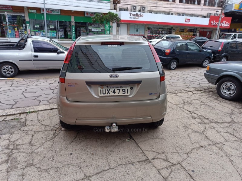 FIESTA 1.0 MPI HATCH 8V FLEX 4P MANUAL - 2014 - FLORES DA CUNHA