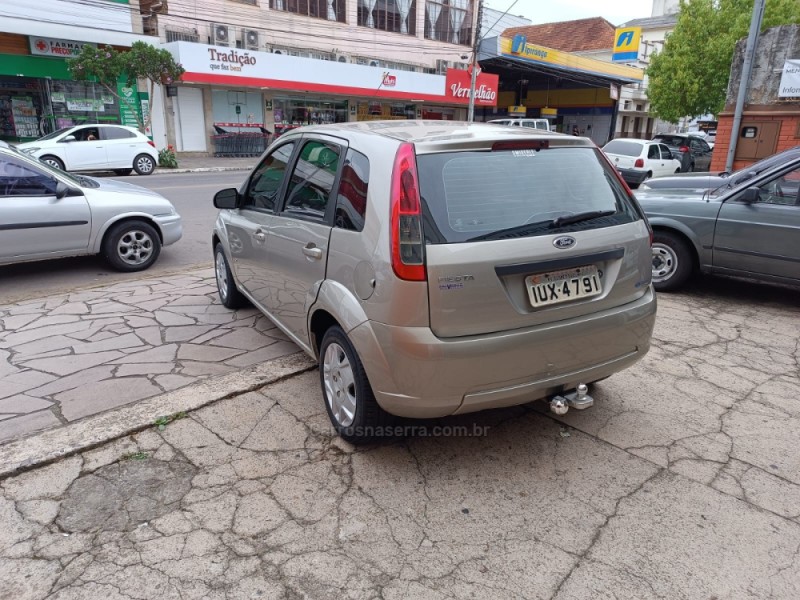 FIESTA 1.0 MPI HATCH 8V FLEX 4P MANUAL - 2014 - FLORES DA CUNHA